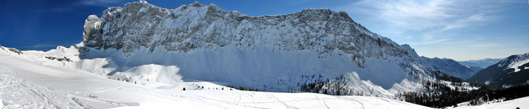 Dalla Baita Pagherola Alta vista verso il versante nord-ovest della Presolana