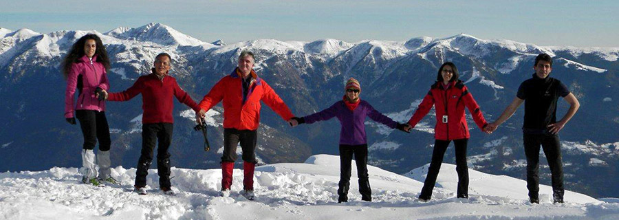 In vetta al Monte Pora con la Vaql Camonica e il Monte Campione alle spalle
