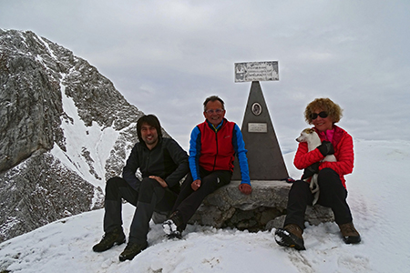 Monte Visolo (2369 m) dal Passo della Presolana in primaverile il 29 aprile 2015 - FOTOGALLERY