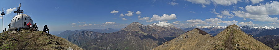 Vista panoramica dal Bivacco Ferrario verso lo Zucco di Desio e le Grigne