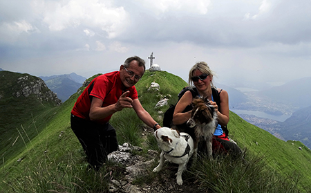 Monte Due Mani (1656 m) dalla Culmine S. Pietro il 7 giugno 2016 con...temporalone di vetta ! - FOTOGALLERY 