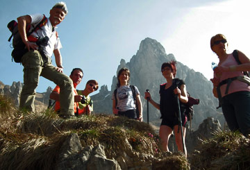 Bellissima salita al RIFUGIO ROSALBA in GRIGNETTA dal Pian dei Resinelli domenica 3 aprile 2011  - FOTOGALLERY