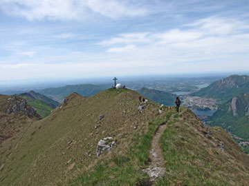 Salita dalla Culmine di S. Pietro ( 1265 m.) al Due Mani-Zucco di Desio ( 1656 m) domenica 16 maggio 2010 - FOTOGALLERY