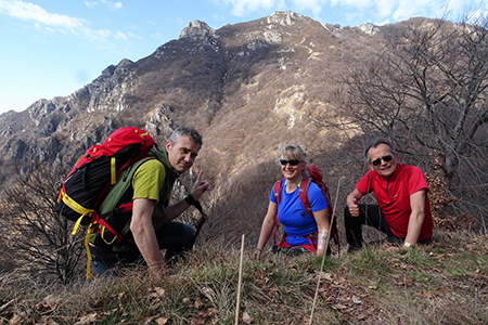 Monte Due Mani (1656 m) con Cima Muschiada (1458 m) dalla Culmine S. Pietro il 26 giugno 2017 - FOTOGALLERY 