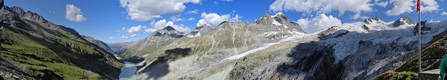 Dalla Chamanna Coaz vista sulla Val Roseg e il Lej da Vadret (Lago della Vedretta)