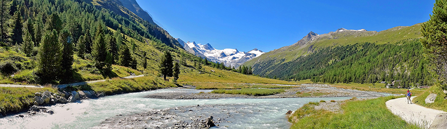 La Val Roseg a quota 1999 m all'altezza dell'Hotel Roseg