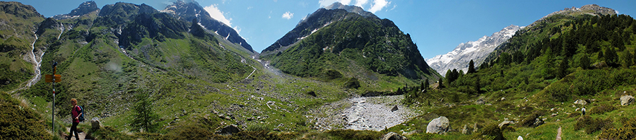 Valle al Passo del Muretto di fronte, Valle del Forno a destra