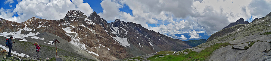 Dal Rif. Ponti (2559 m) vista sui Corni Bruciati