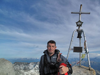 Ascensione in Adamello (3539 m) in compagnia dell'amico, guida alpina, Yuri Parimbelli, il 20-21 luglio 2009  - FOTOGALLERY