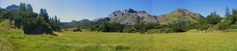 Panoramica sulla zona del lago Colletto, segnato sulle carte, ma sempre asciutto