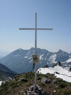 Da Valcanale-Rif. Alpe Corte salita al Passo Laghi Gemelli e a Cima Giovanni Paolo II il 21 maggio 09 - FOTOGALLERY