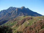 Dal sentiero per Cima Grem vista verso il Colle di Zambla e l'Alben - foto Diego Zanchi