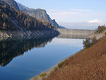 Il lago della diga di Fregabolgia in look autunnale - foto Diego Zanchi