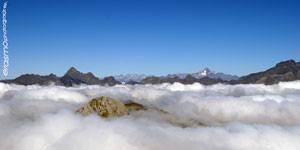 Dallla Presolana...il cielo è blu sopra le nuvole - foto Erasmo Perani 7 ott 07