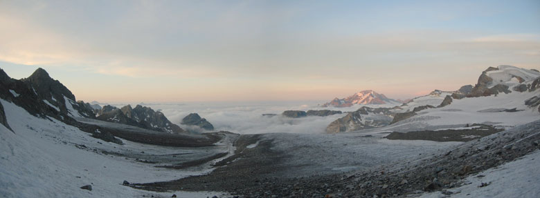 Alba dal ghiacciaio del Bernina 