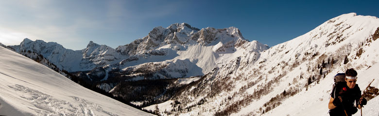 Salendo dal Rif. Alpe Corte verso il Passo Laghi Gemelli