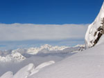 Oltre le nuvole il massiccio alpino del Disgrazia - foto Francesco Casati 25 nov. 07