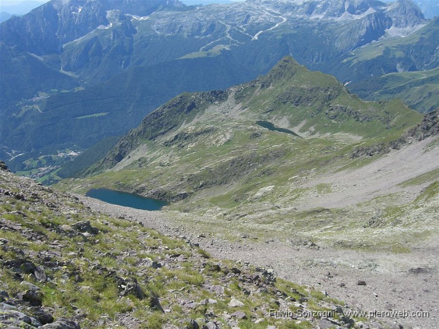 12-Valle-del-Tino.jpg - Valle del Tino con i laghi del Varro