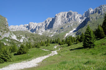 Al Passo Pozzera in Presolana col CAI di Crema il 14 giugno 2009 - FOTOGALLERY