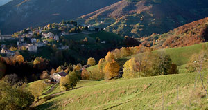 I colori dell'autunno su dossi e crinali della conca di Oltre il Colle -  foto Giovanni Paolini