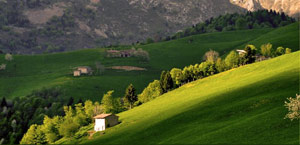 Primi colori d'autunnno alle cascine di Zambla Alta di Oltre il Colle - foto Giovanni Paolini