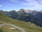 Vista dal Passo S. Marco sui Monti Cavallo e Pegherolo - foto Giuliano Oleari