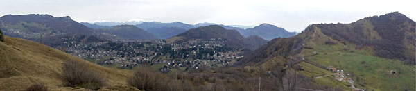 Panoramica verso Aviatico, Selvino e Salmezza 