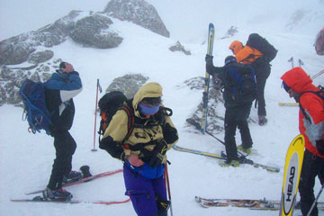 Sabato Santo 2010: scialpinistica da Ornica verso il Pizzo Tre Signori...neve, gelo...rientro affrettato il 3 aprile 2010 -  FOTOGALLERY
