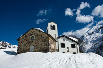 Alla scoperta della Val Biandino, ancora abbondantemente innevata all'inizio di primavera il 21 marzo 09 - FOTOGALLERY