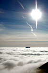 Solo il Resegone spunta da un mare di nuvole - foto Luca Vezzoni