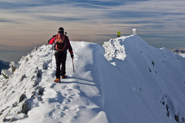 Salita sul MONTE AGA, salendo da Carona e passando dal Rif. Longo il 4 dicembre 2011 - FOTOGALLERY