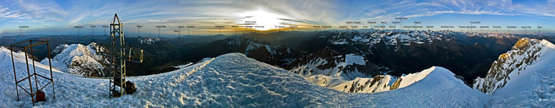 Panoramica 360° dalla vetta dell'Arera al tramonto il 13 aprile 2011
