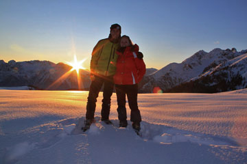 Ciaspolata pomeridiana con spettacolare tramonto ai Piani dell'Avaro domenica 17 gennaio 2010 - FOTOGALLERY