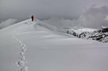 Salita 'invernale' con un bel po' di neve sul PIZZO BACIAMORTI il 17 aprile 2012 - FOTOGALLERY