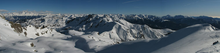 Panoramica invernale da Cima Piazzotti-Valpianella (2349 m) - foto Marco Caccia 4 genn 09