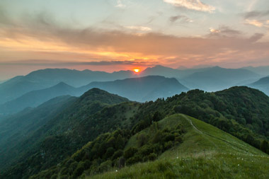 CANTO ALTO, tramonto tra i narcisi - 14 maggio 2012  - FOTOGALLERY