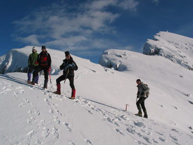Al Rifugio Capanna 2000 ed in Arera a cavallo tra il 2009 e il 2010 con gli amici dell'Oratorio di Almè di Don Mauro - FOTOGALLERY