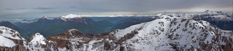 Panoramica dallo Zuccone Campelli