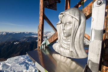 Salita invernale al MONTE CAVALLO dalla Val Terzera partendo dal Rif. Madonna delle nevi il 15 gennaio 2012 - FOTOGALLERY