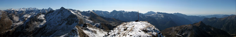 Panoramica dal Monte Toro sulle Orobie
