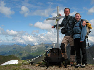 Giro dei Laghi Gemelli con salita al Pizzo Farno e Cima Giov. Paolo II e passaggio ai Passi Laghi Gemelli e Mezzeno il 21 giugno 2009 - FOTOGALLERY