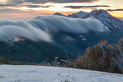 24 maggio 2013 – Il magico tramonto dell'inverno estivo dal Linzone - FOTOGALLERY