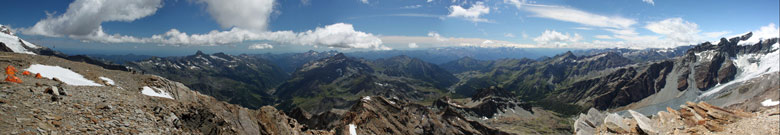 Dal Rif. Quintino Sella al Felik panoramica sulla valle di Gressoney