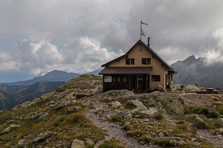 Sabato 25 Luglio 2015 – Anello tra vette e rifugi di Ornica - FOTOGALLERY