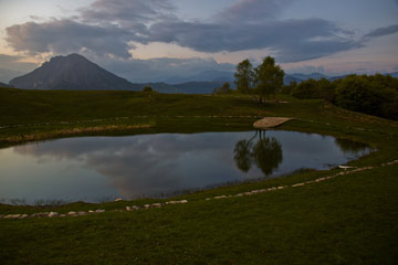 In giornata salita al PIZZO SALINA dalla Valsanguigno, partendo da Valgoglio e la sera tramonto al PERTUS il 1 maggio 2011 - FOTOGALLERY