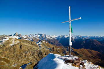 Salita sul MONTE PRADELLA dalla Valsanguigno, giovedì 8 dicembre 2011 - FOTOGALLERY