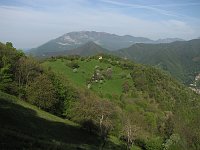 Da Bruntino di Villa d'Almè salita ai Prati Parini e al Canto Alto il 3 maggio 08 - FOTOGALLERY