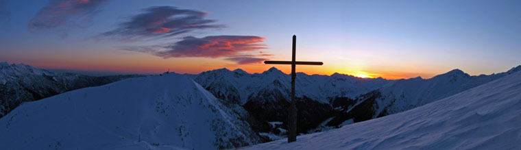 Panoramica dal Montebello di Foppolo...tramonto - 7 marzo 09