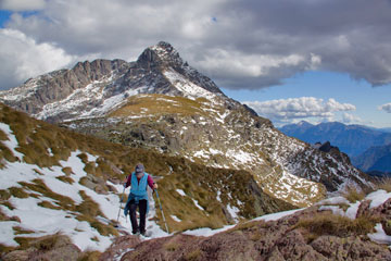 Dal Rif. Tavecchia in Val Biandino il sabato, salita la domenica al Pizzo Tre Signori e passaggio al Rif. Grassi - FOTOGALLERY