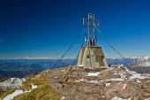 Dal Rif. Tavecchia in Val Biandino il sabato, salita la domenica al Pizzo Tre Signori e passaggio al Rif. Grassi - FOTOGALLERY